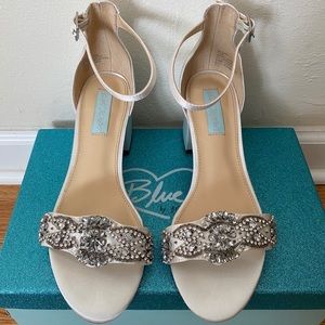 Betsey Johnson Mel Ivory Block Heel